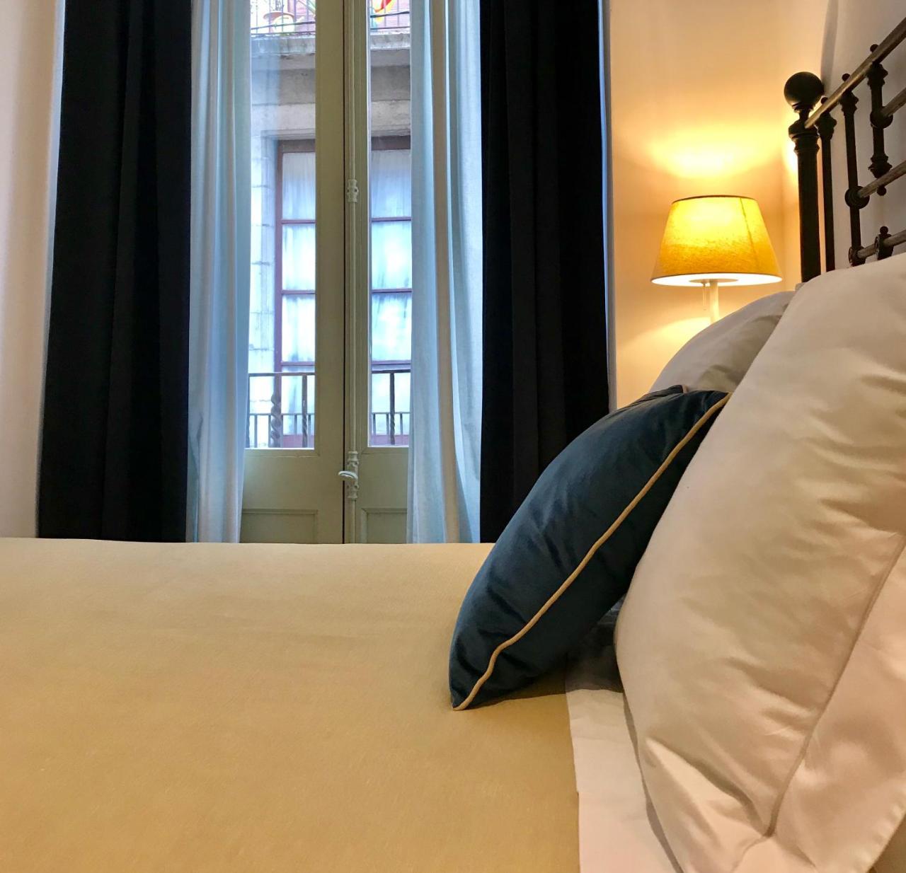 Apg Palau Salieti 1 Apartment Girona Luaran gambar